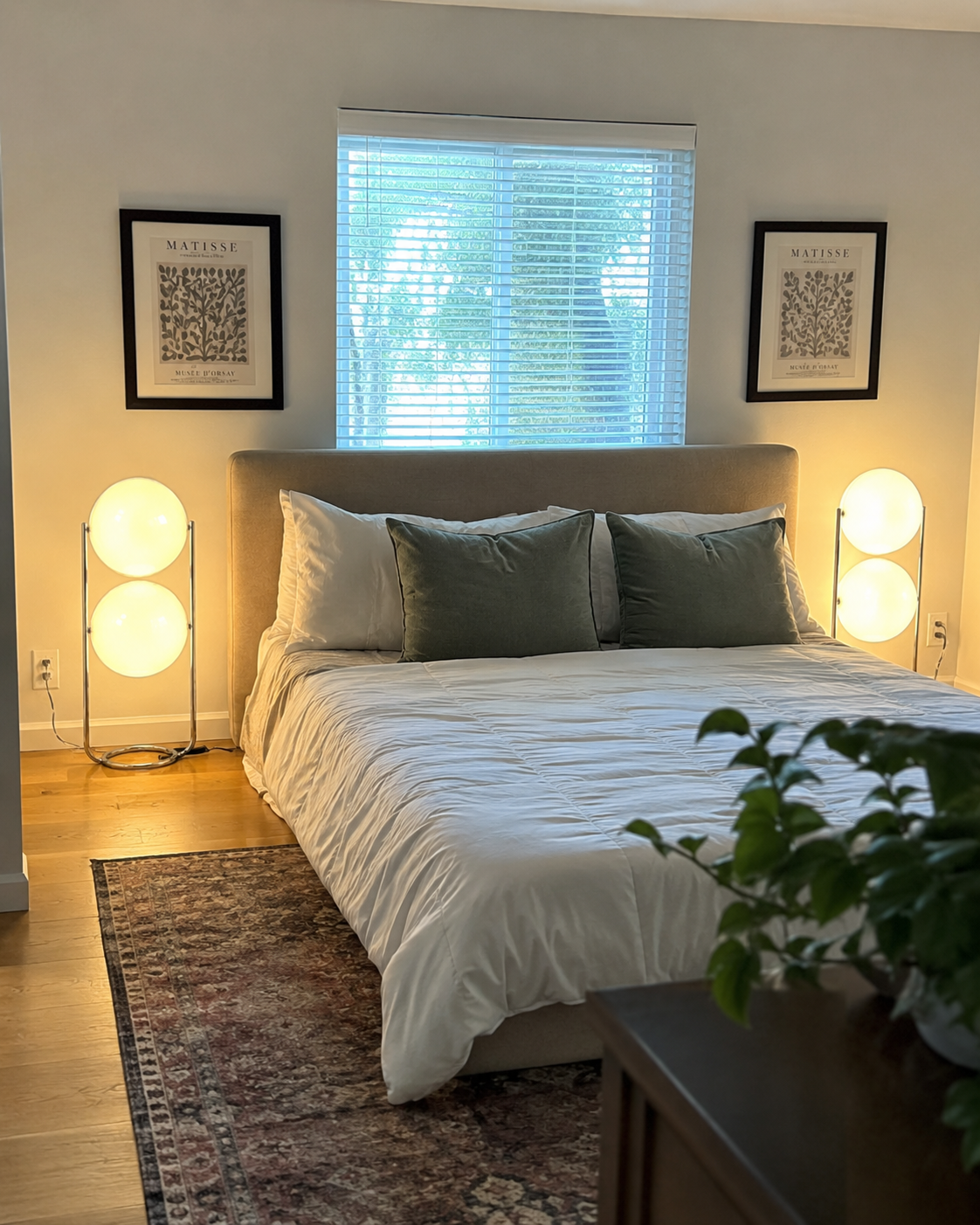 Rune | Bauhaus Acrylic Globe Floor Lamp