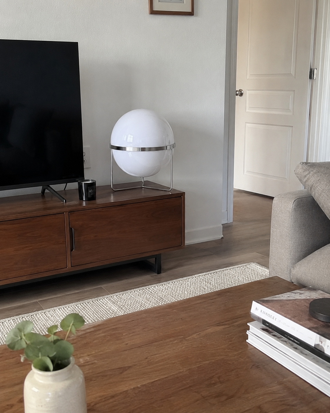 Elias | Bauhaus Acrylic Globe Table Lamp