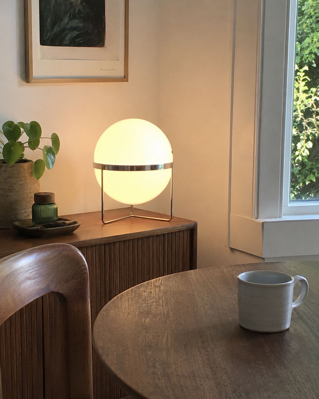 Elias | Bauhaus Acrylic Globe Table Lamp