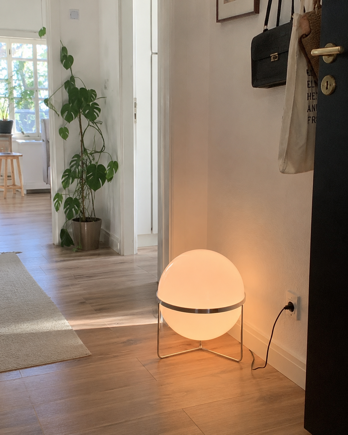 Elias | Bauhaus Acrylic Globe Table Lamp