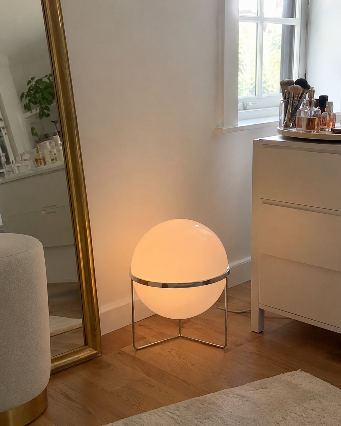 Elias | Bauhaus Acrylic Globe Table Lamp