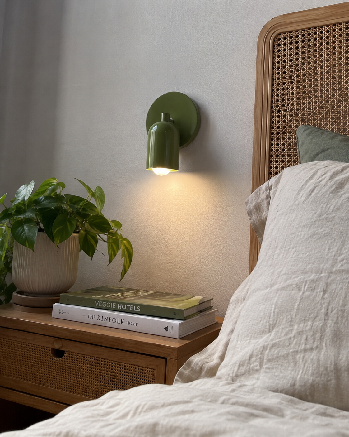 Saga | Nordic Glass Wall Sconce