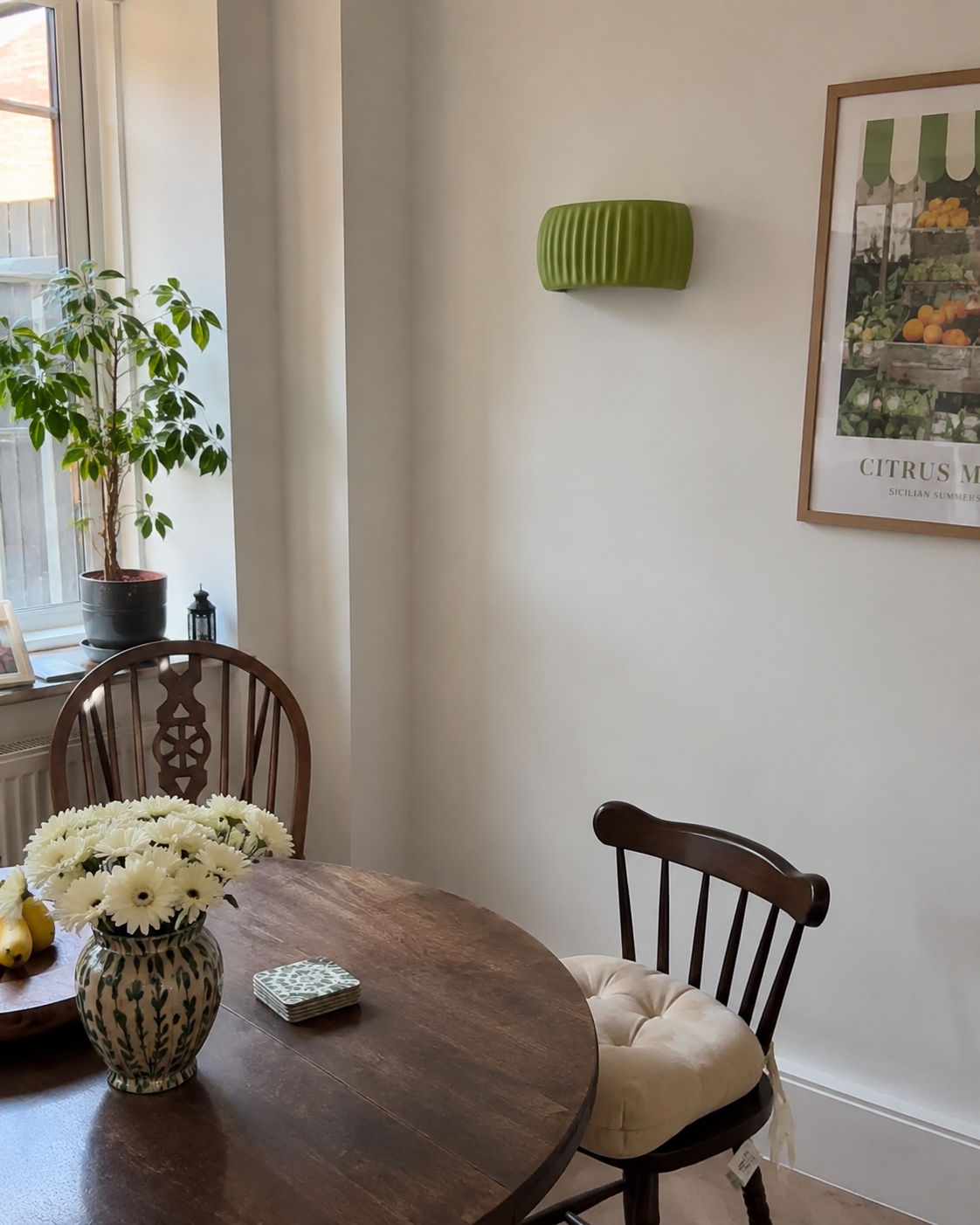 Gio | Modern French Resin Wall Lamp