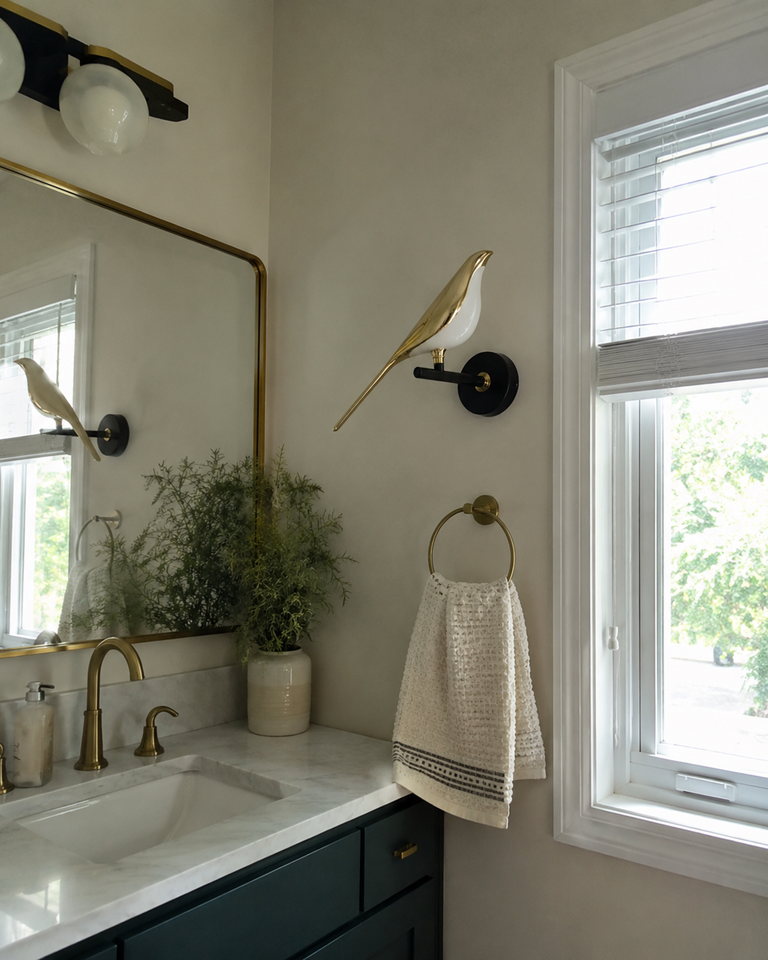 Robin | Modern Bird Wall Sconce