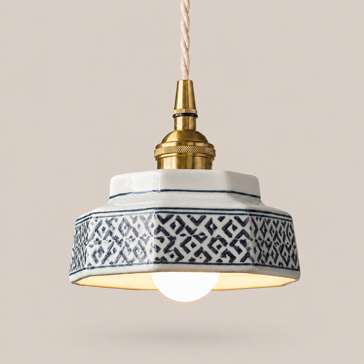 Taro | Retro Ceramic Pendant Light