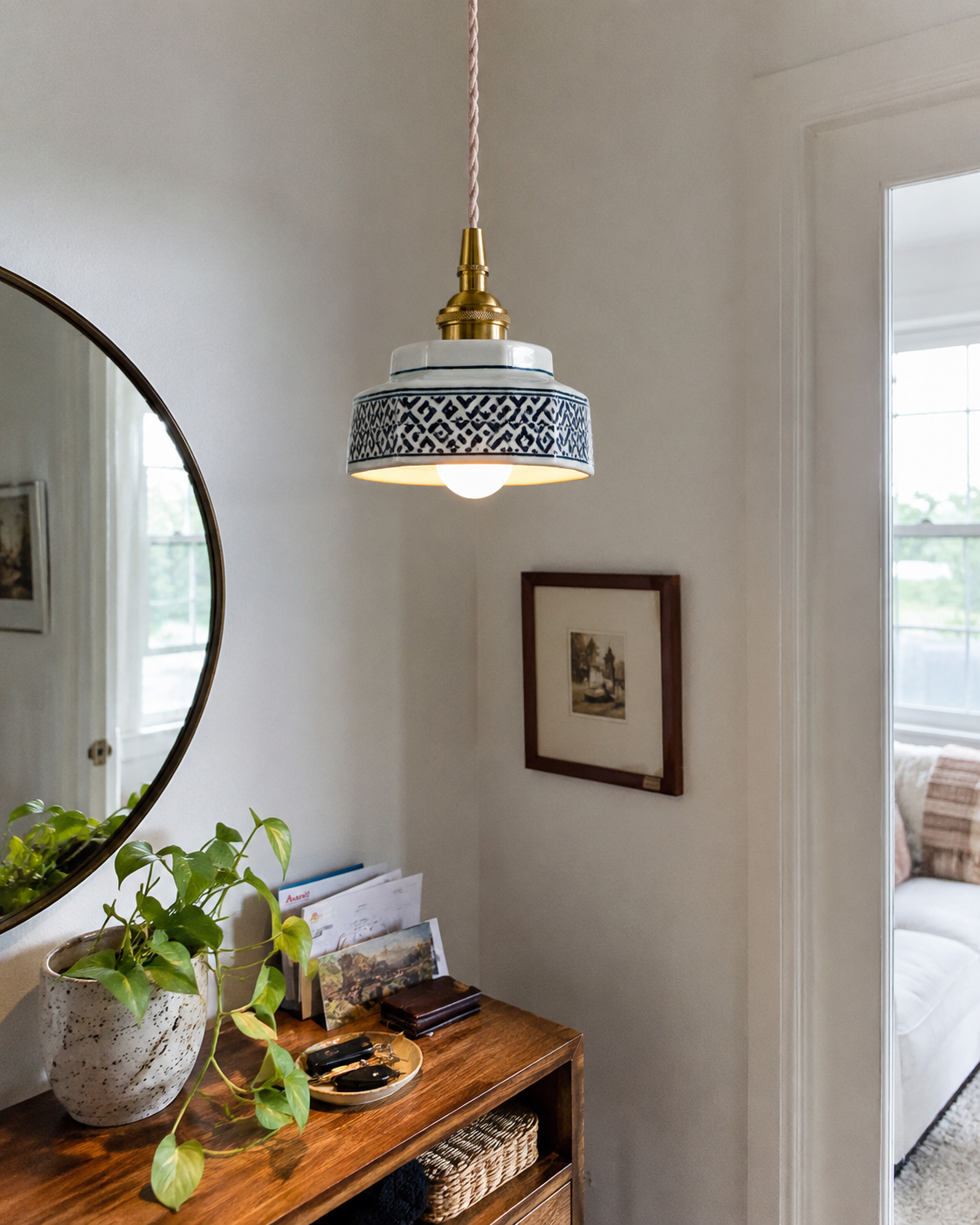 Taro | Retro Ceramic Pendant Light