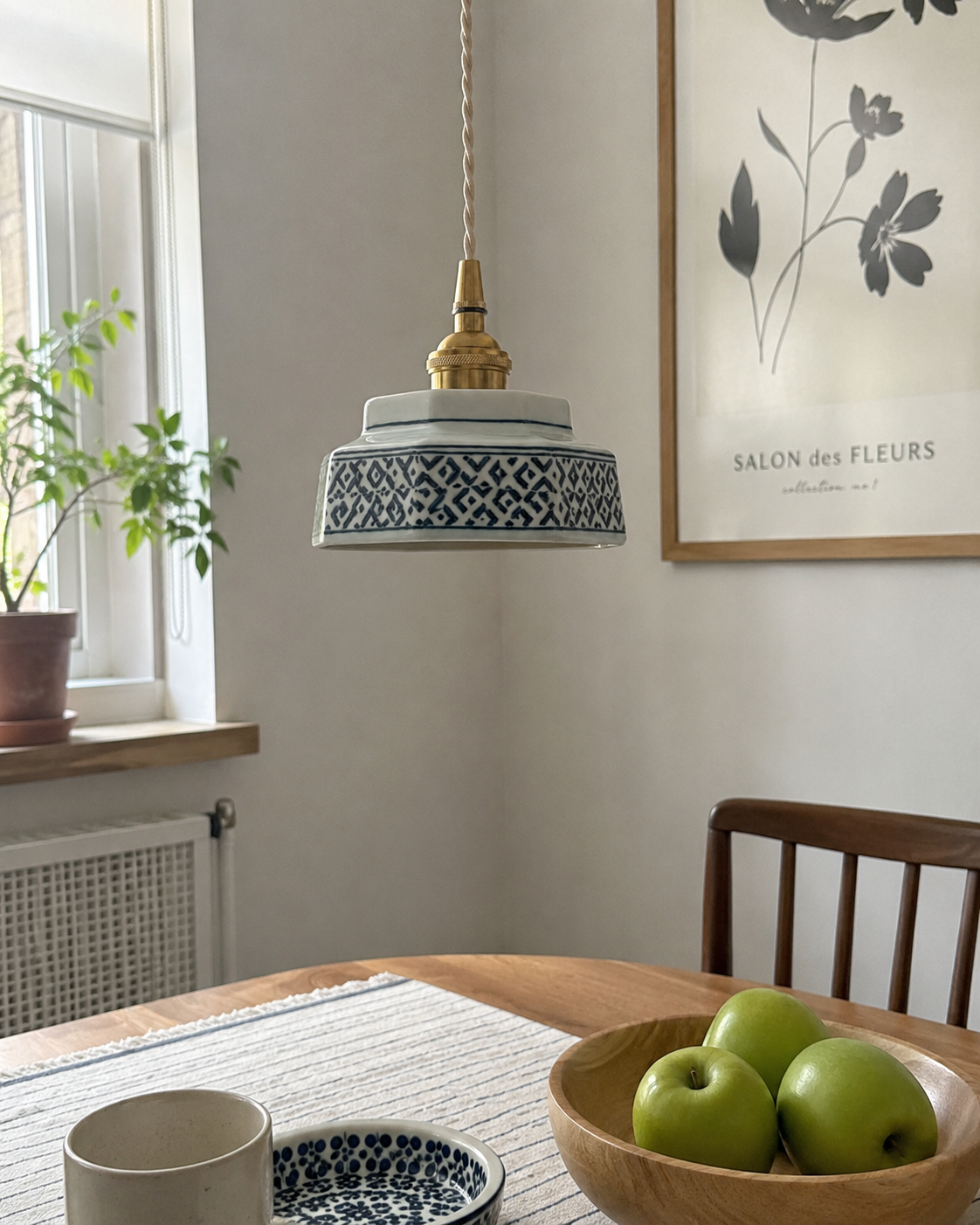 Taro | Retro Ceramic Pendant Light