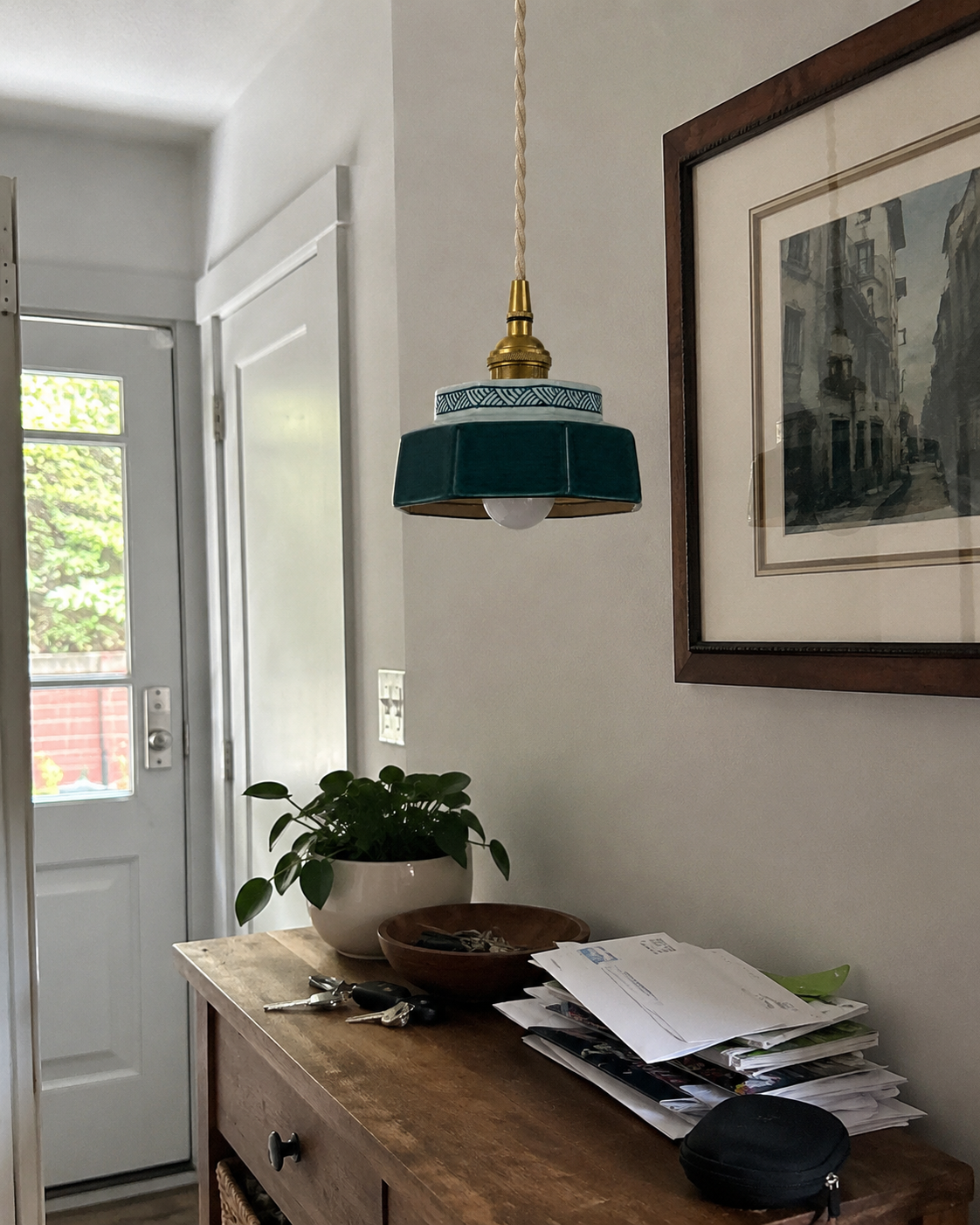 Taro | Retro Ceramic Pendant Light