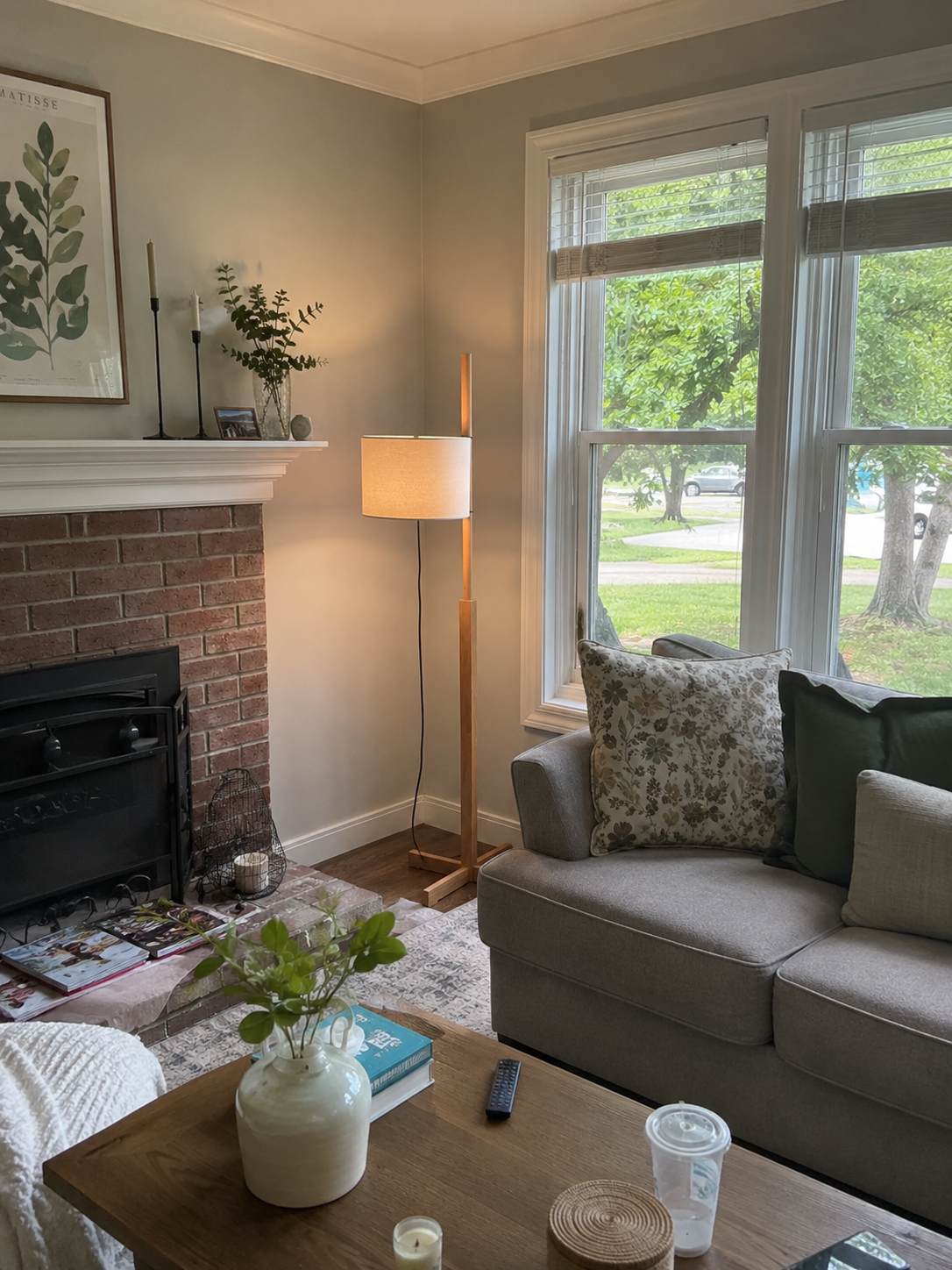 August | Nordic Solid Wood Adjustable Floor Lamp
