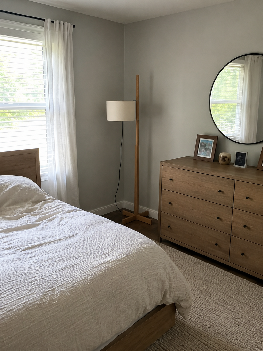 August | Nordic Solid Wood Adjustable Floor Lamp
