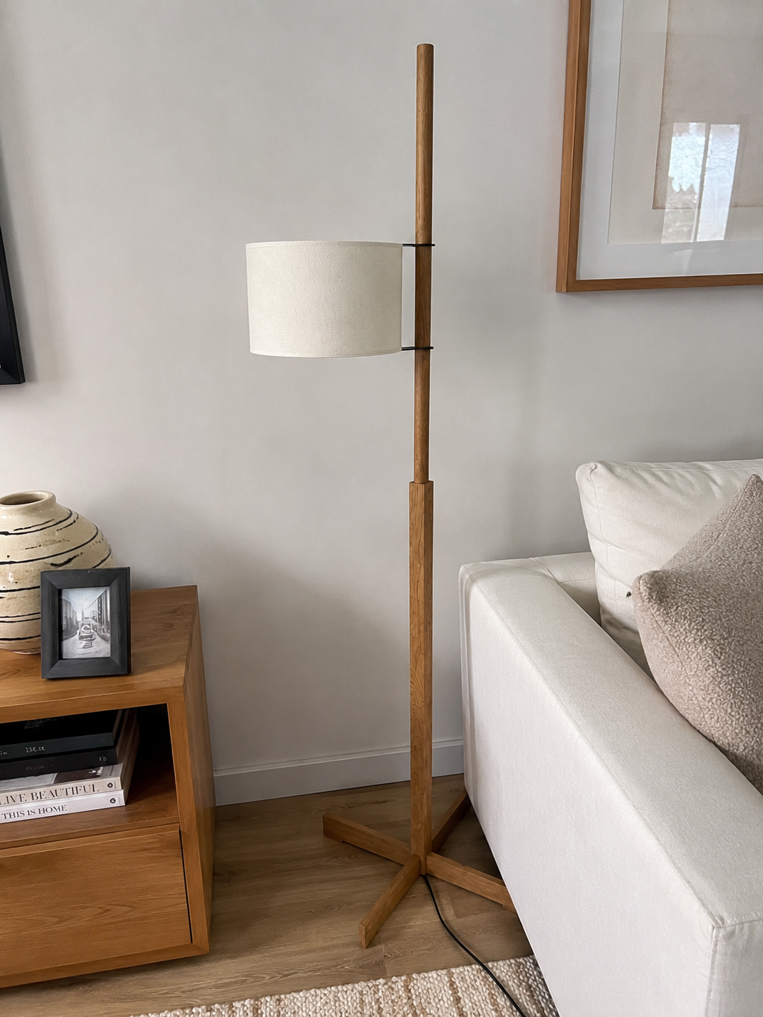 August | Nordic Solid Wood Adjustable Floor Lamp