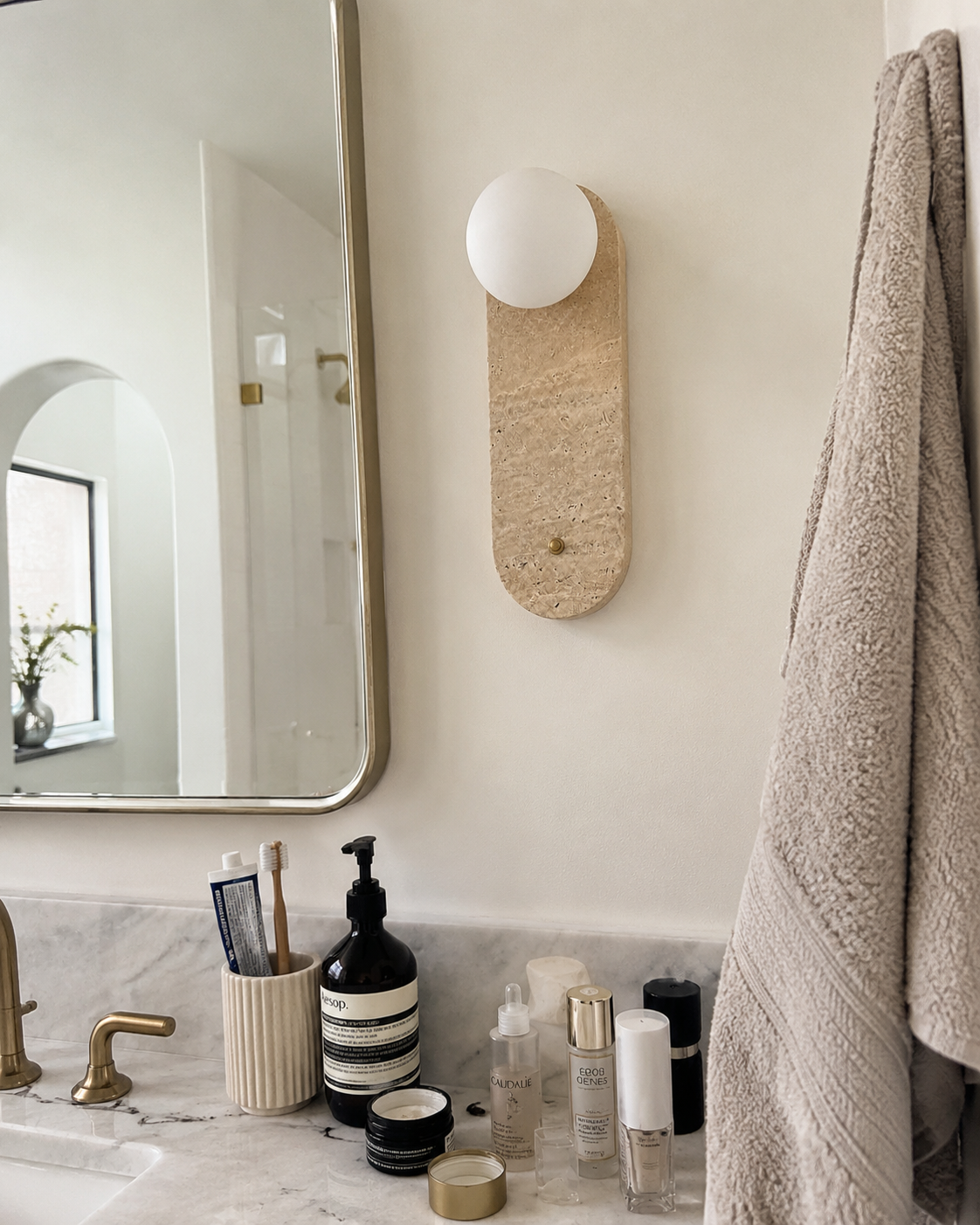 Tama | Yellow Travertine Wall Sconce