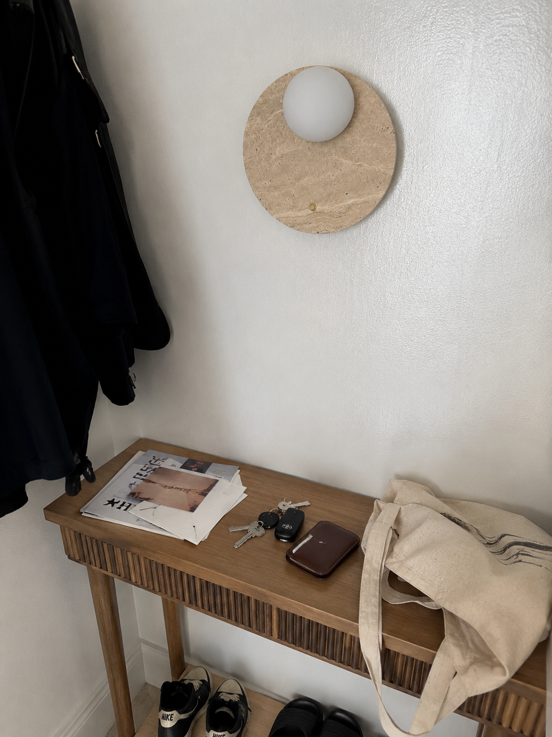 En | Travertine Round Wall Sconce