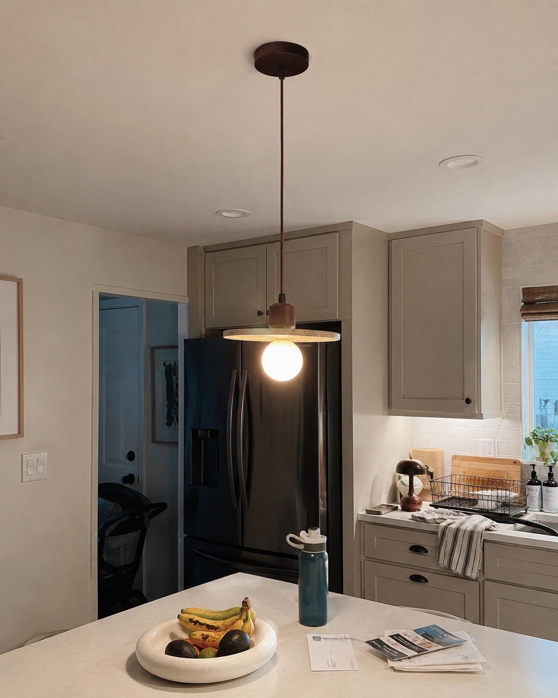Piatto | Travertine Disc Pendant Light