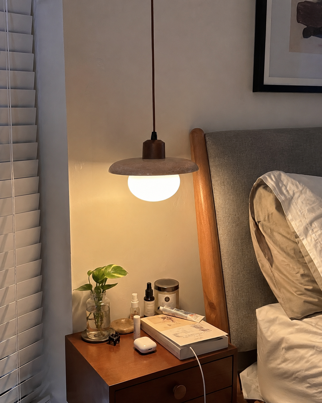 Sara | Travertine Disc Pendant Light