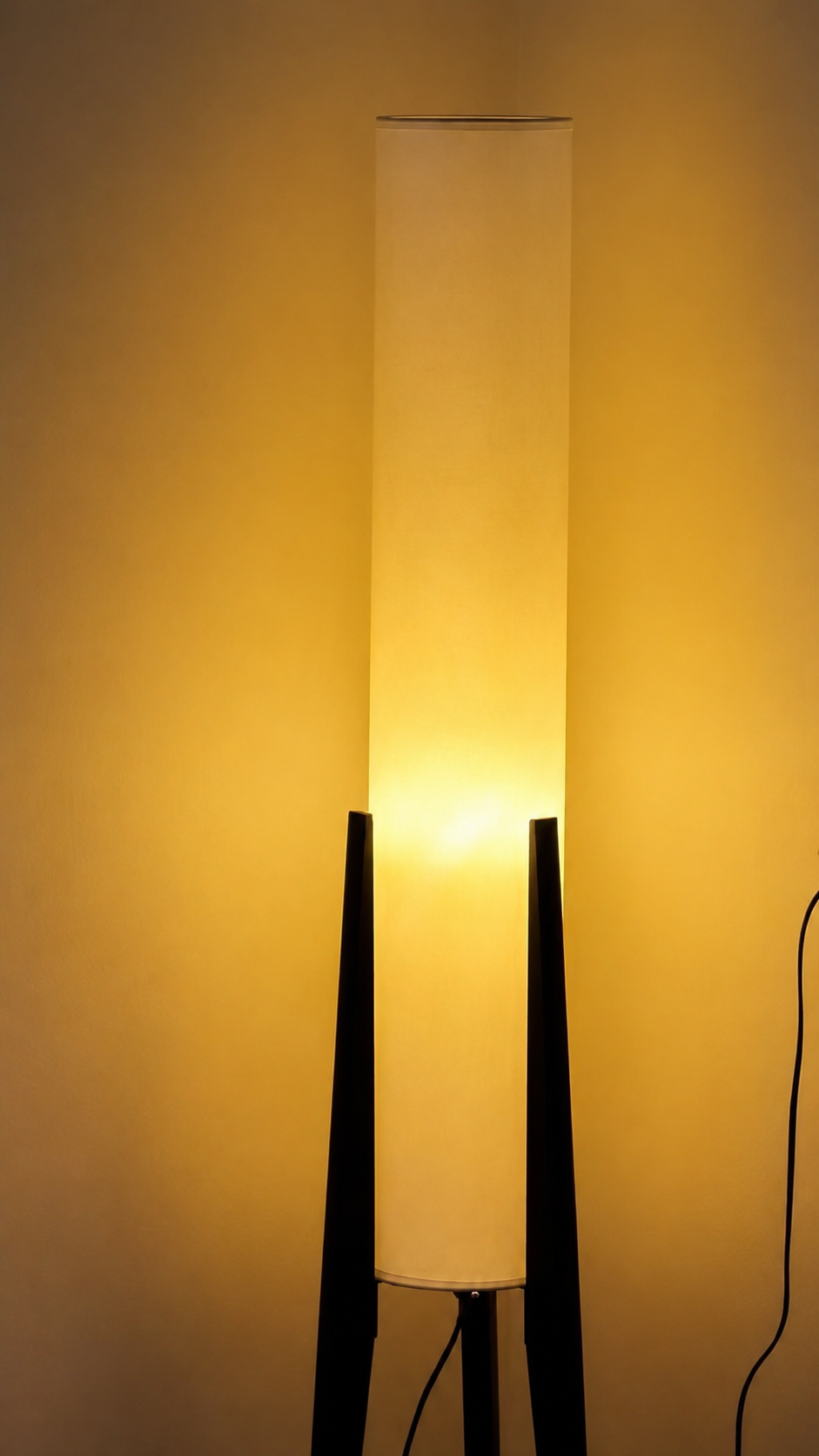 Willow | Japanese Wood Floor Lamp