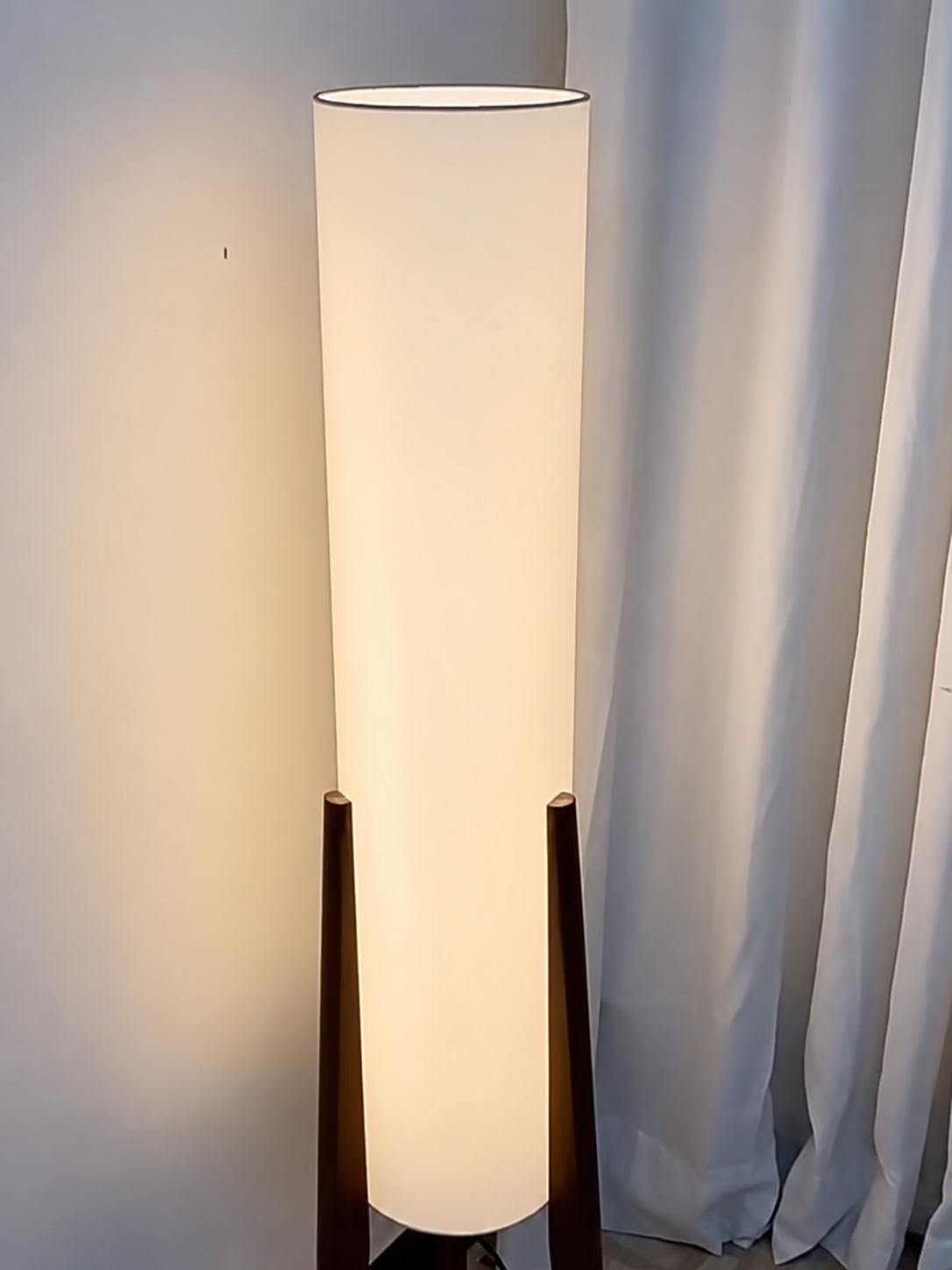 Willow | Japanese Wood Floor Lamp