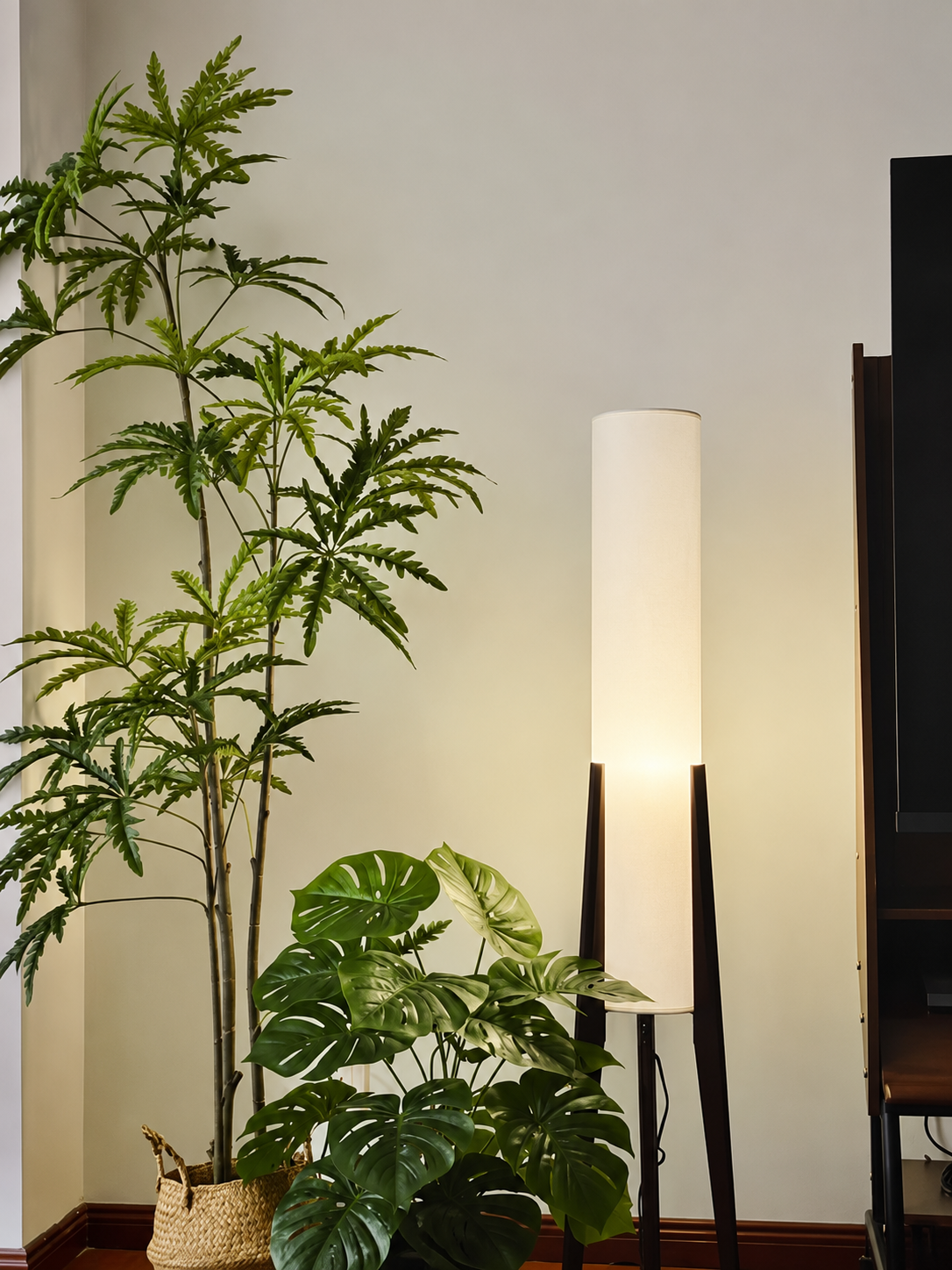 Willow | Japanese Wood Floor Lamp
