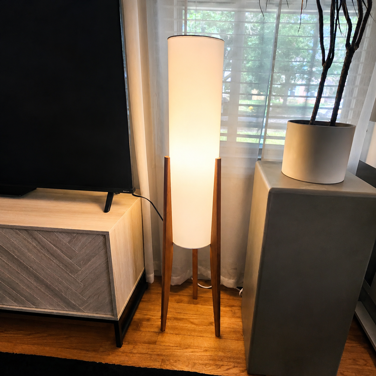 Willow | Japanese Wood Floor Lamp