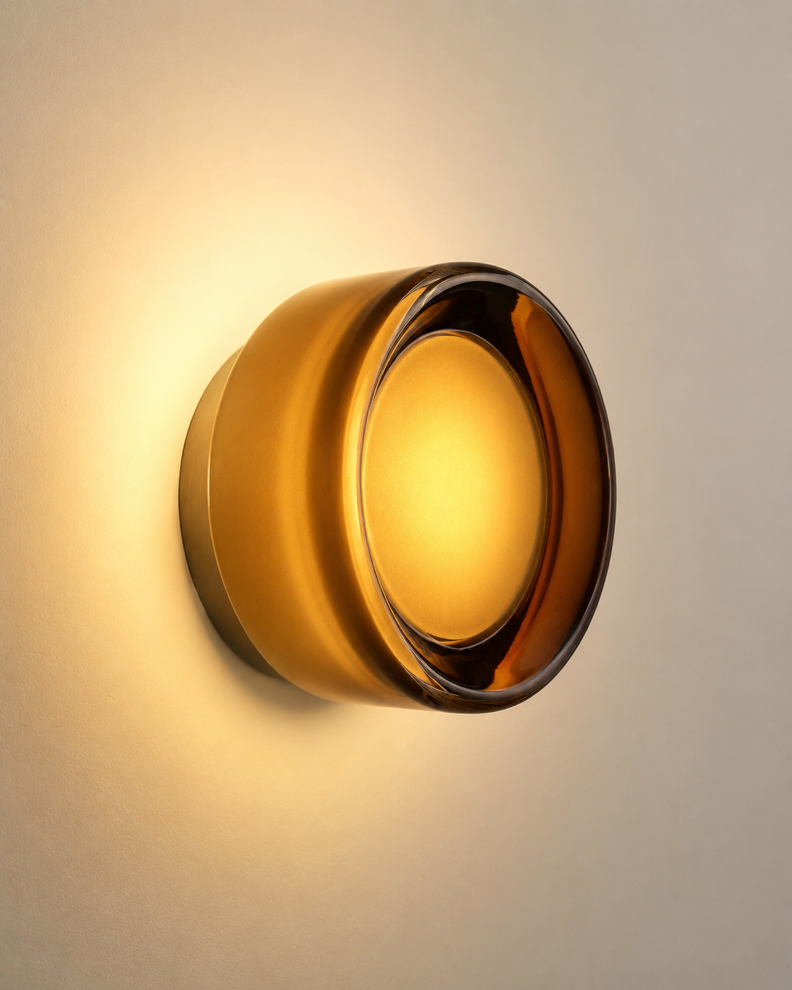 Noa | Round Glass Wall Sconce