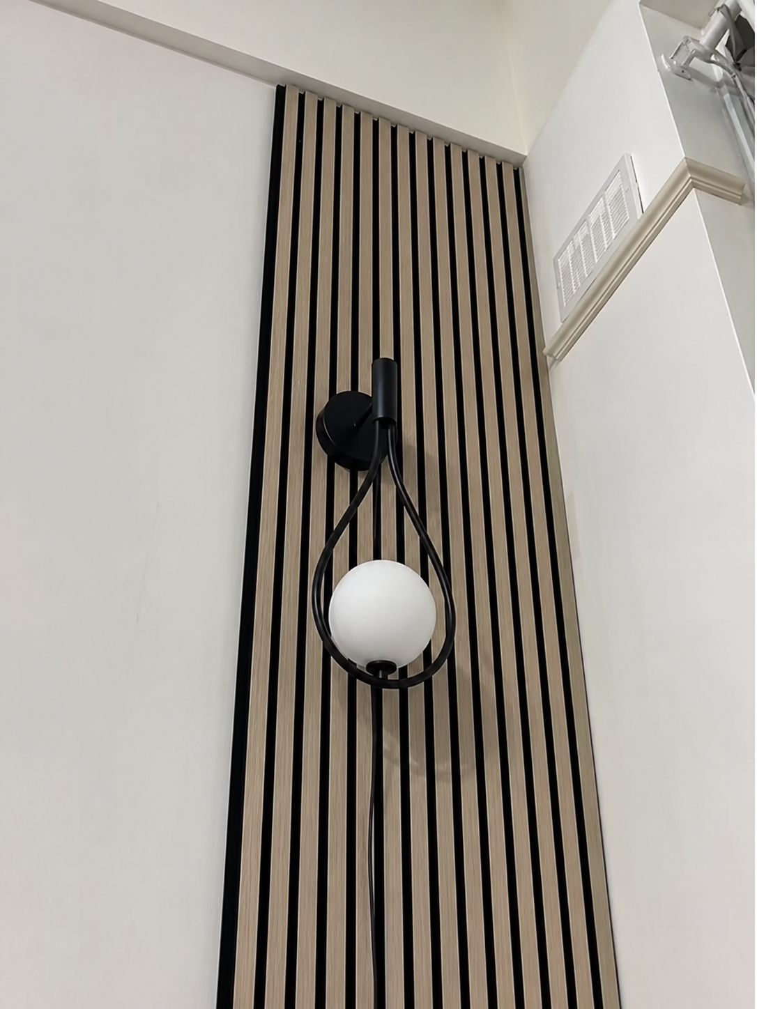 Luna |Drop Glass Ball LED Wall Sconce