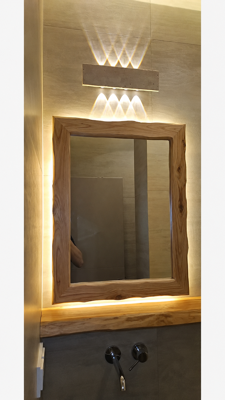 Solara | Stone Wall Light