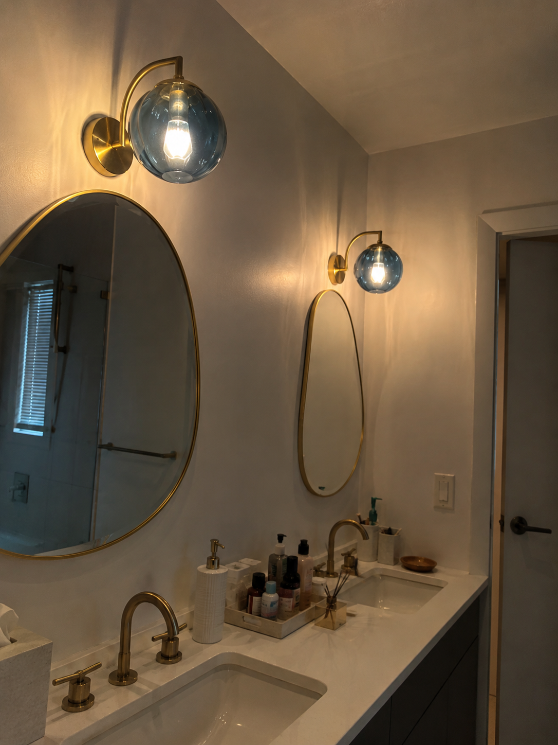 Amelia | Glass Wall Sconce