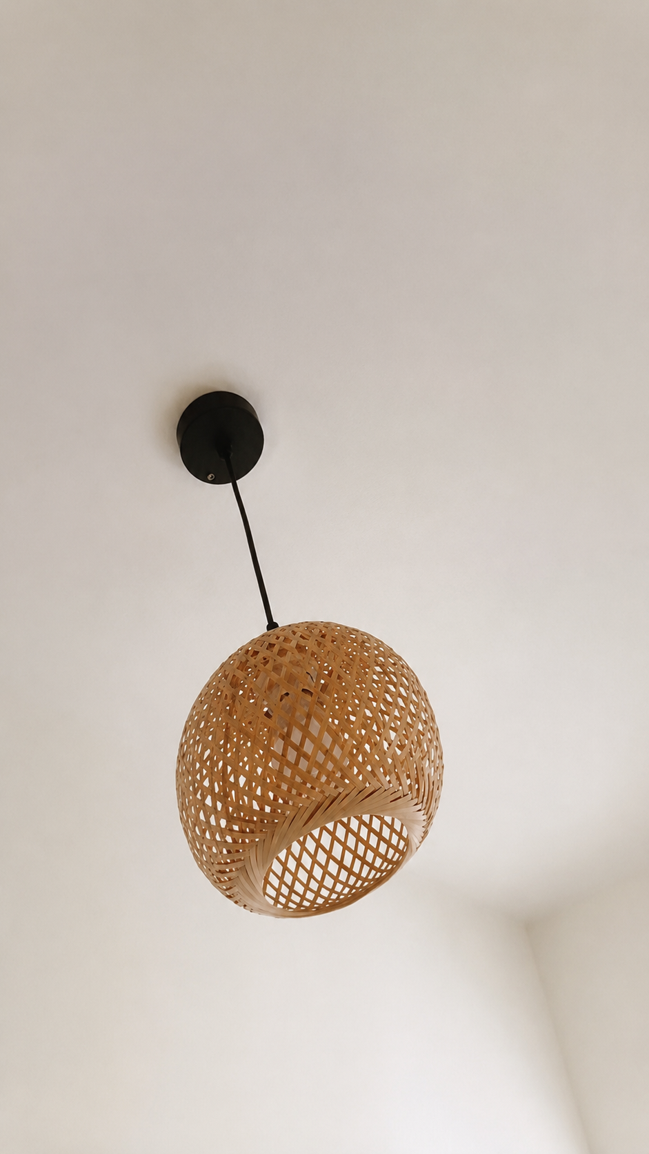 Kago | Woven Rattan Pendant Light