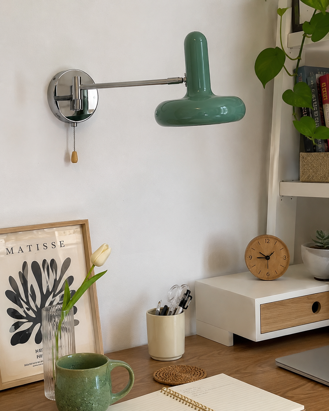 Leva | Swing Arm Wall Lamp Adjustable Reading Bedside Sconce