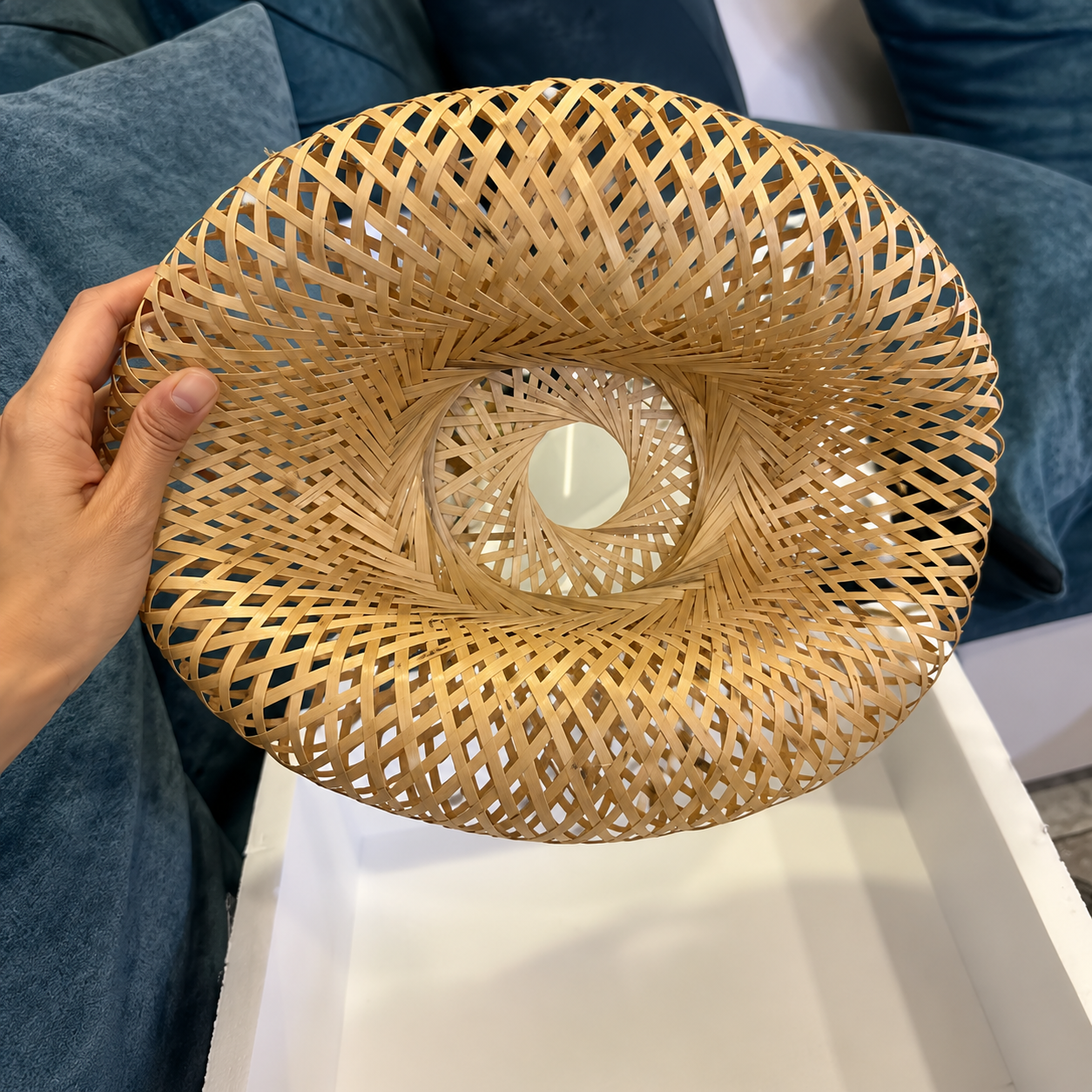 Nido | Woven Bamboo Pendant Light