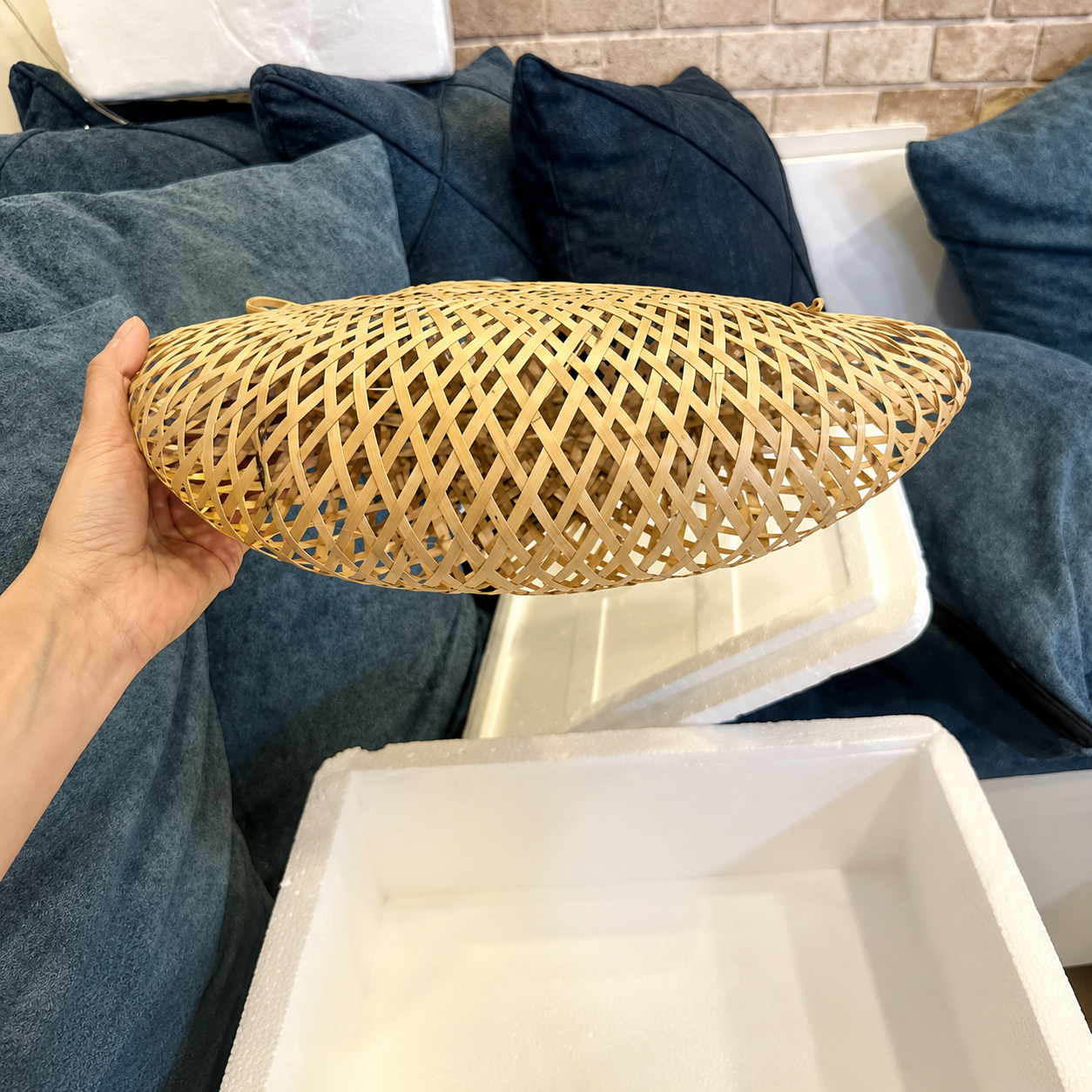 Nido | Woven Bamboo Pendant Light