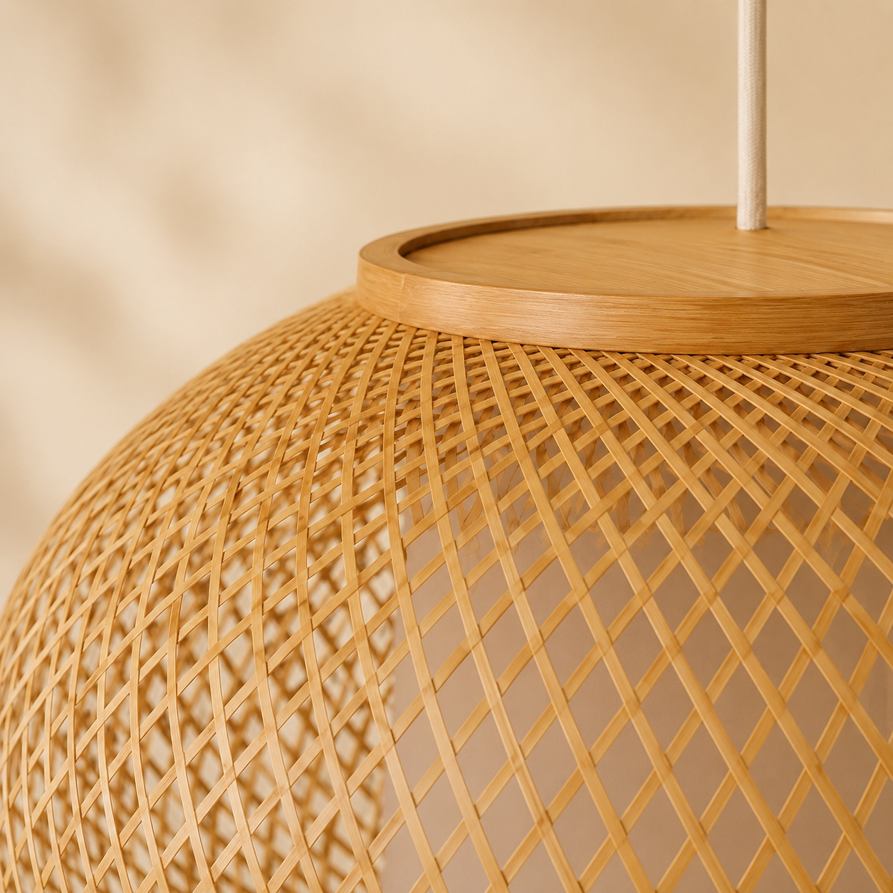 Tsuki | Japanese Woven Bamboo Pendant Light