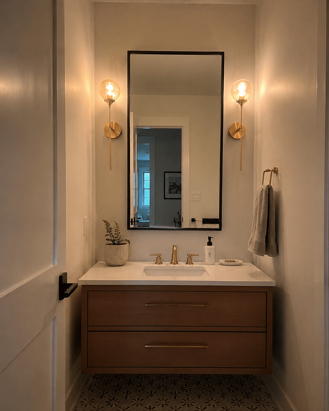 Aurelia | Globe Wall Sconce - Luma House