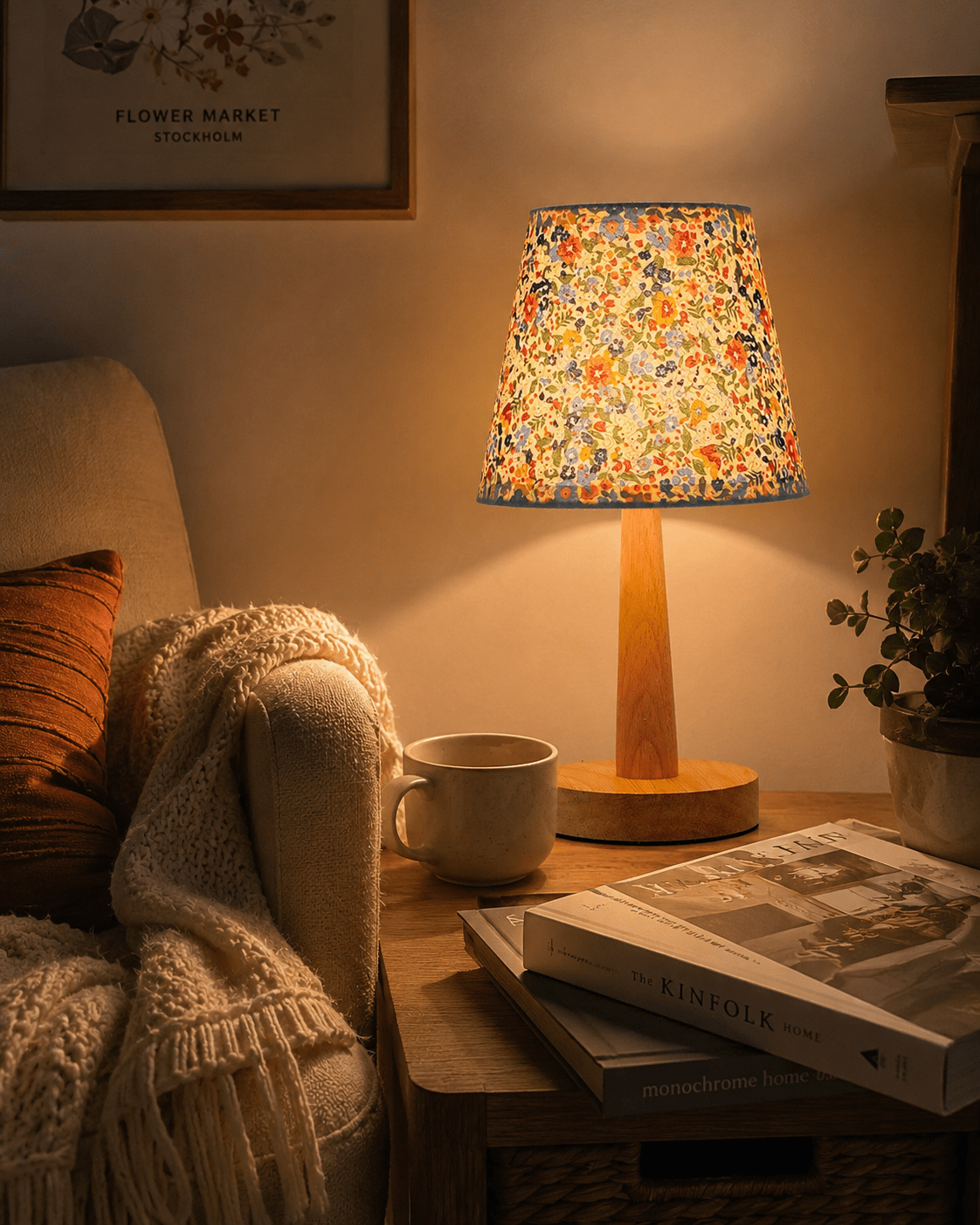Flora | Nordic Wooden Bedside Lamp - Luma House