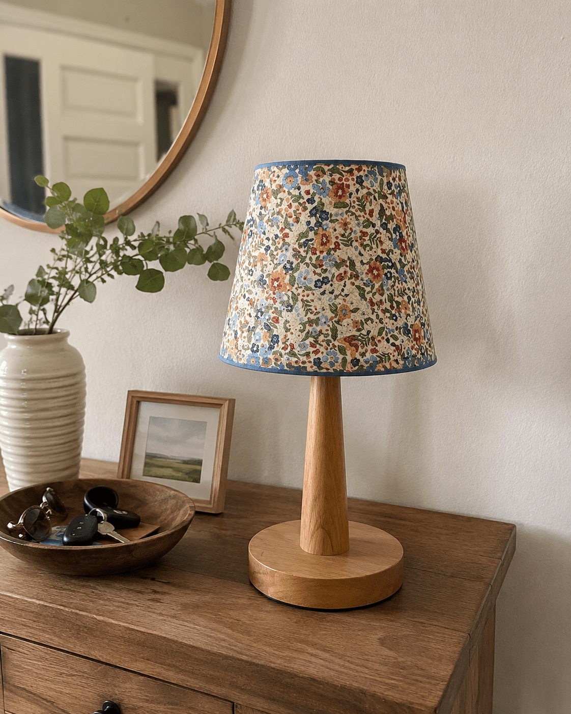 Flora | Nordic Wooden Bedside Lamp - Luma House
