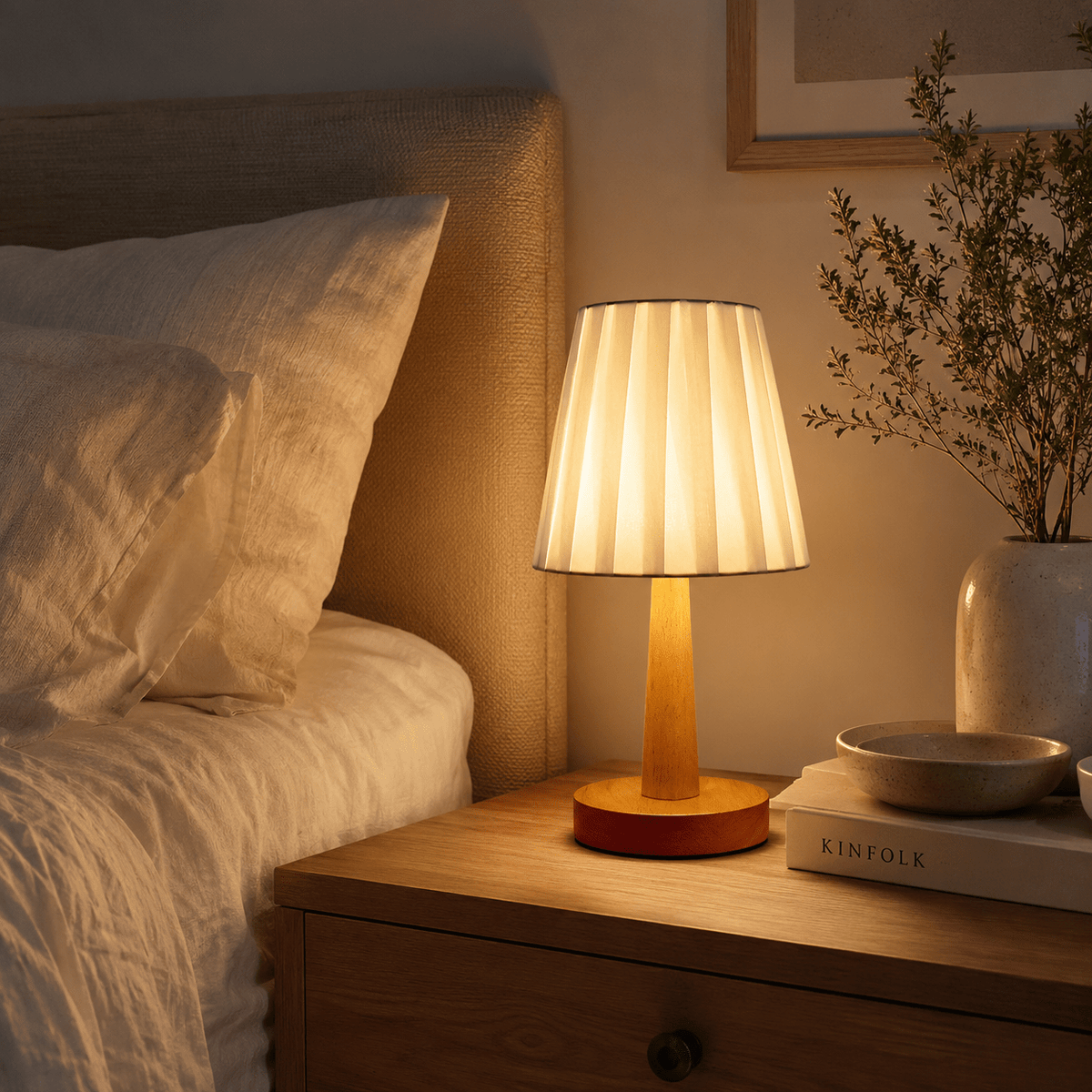 Flora | Nordic Wooden Bedside Lamp - Luma House