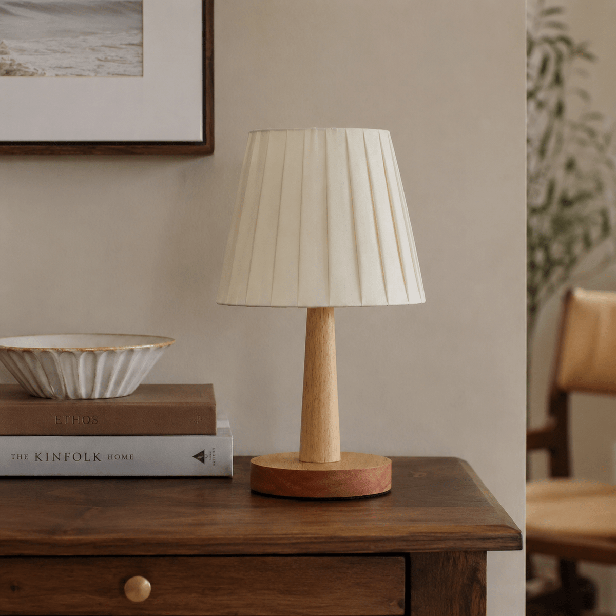 Flora | Nordic Wooden Bedside Lamp - Luma House
