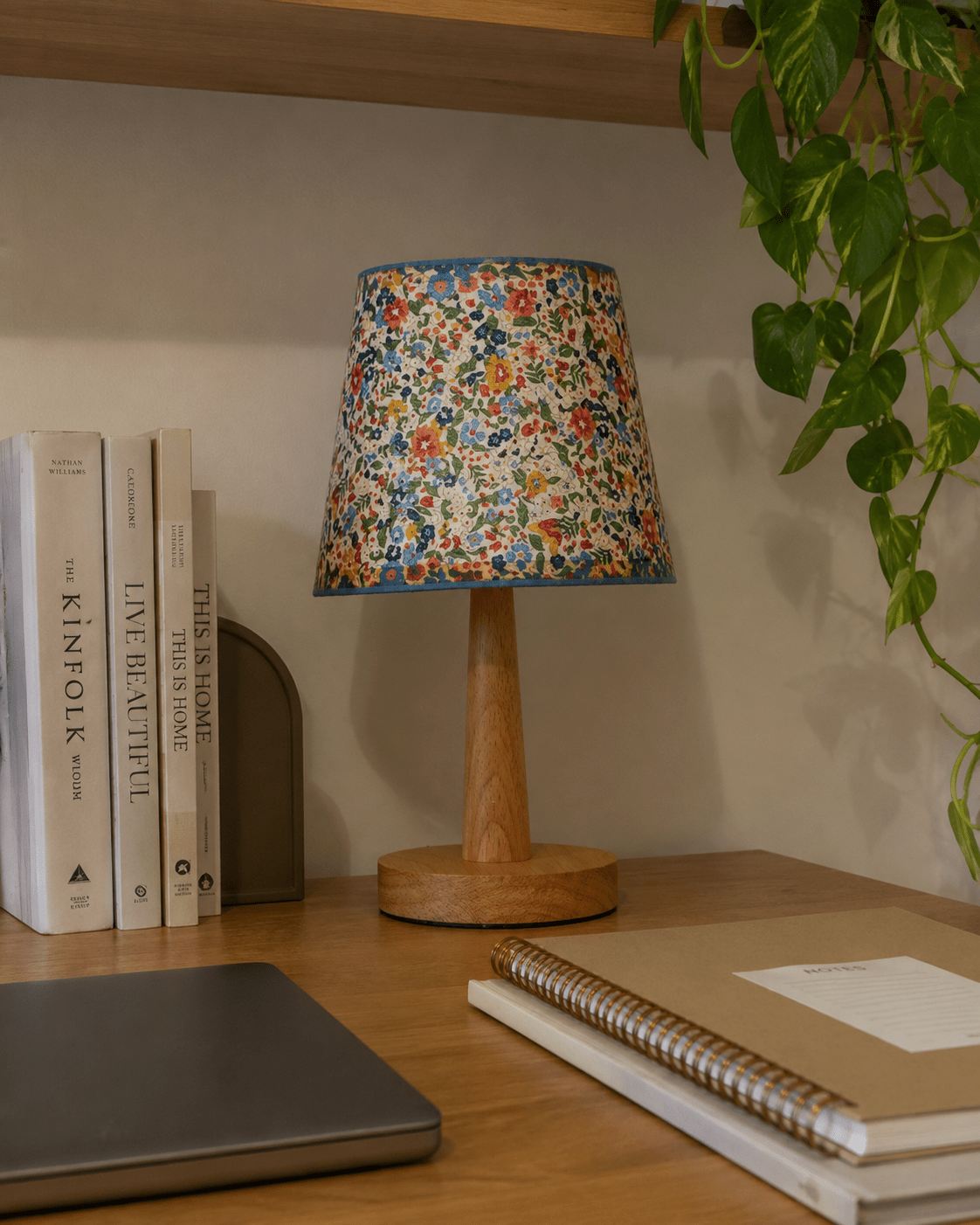 Flora | Nordic Wooden Bedside Lamp - Luma House