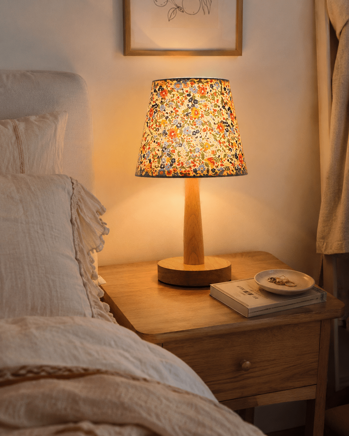 Flora | Nordic Wooden Bedside Lamp - Luma House
