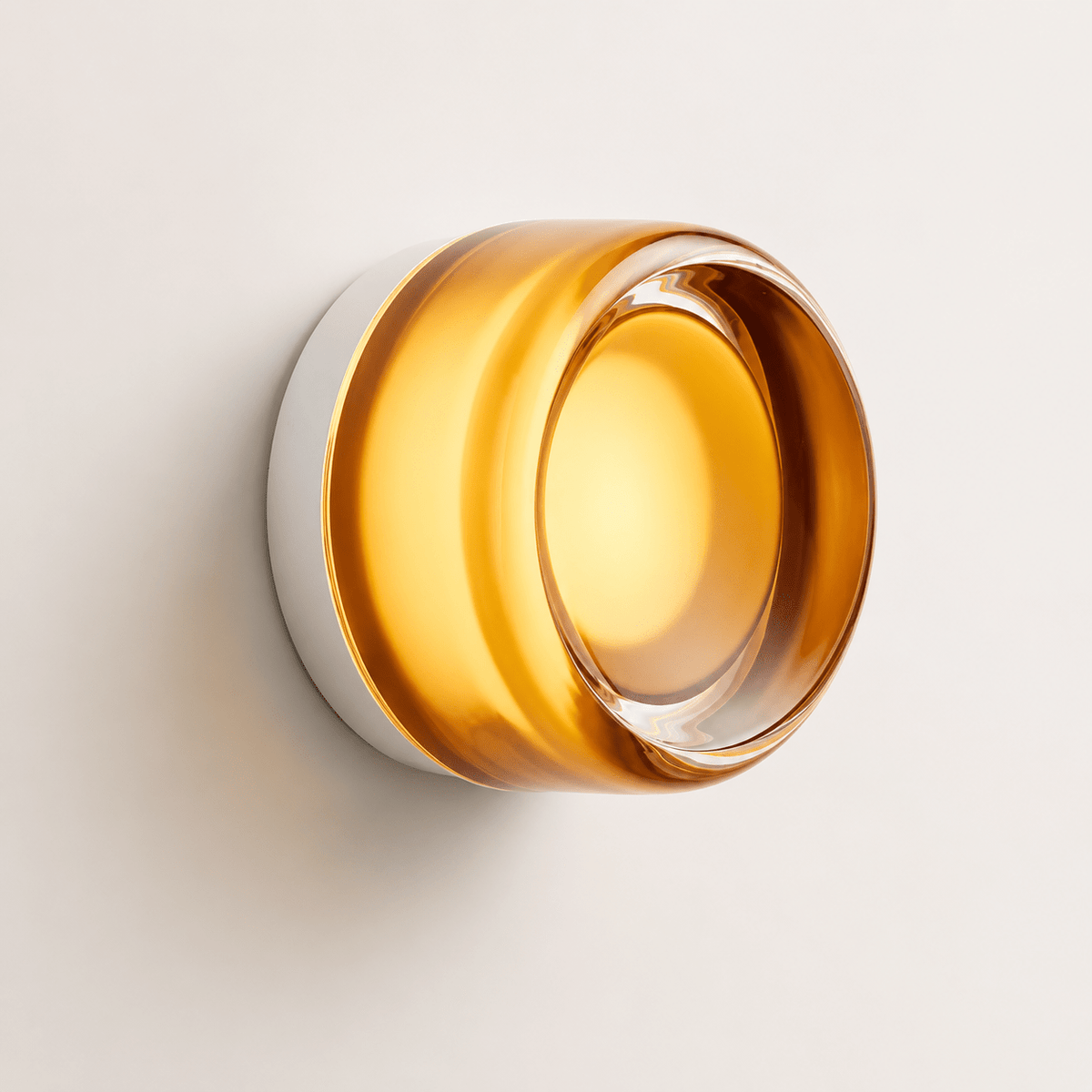 Noa | Round Glass Wall Sconce - Luma House