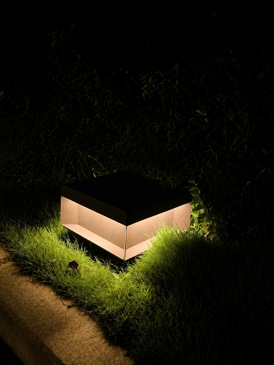 Rin | Solar Lawn Disc Light - Luma House