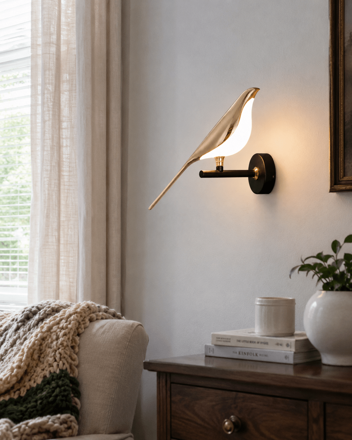 Robin | Modern Bird Wall Sconce - Luma House