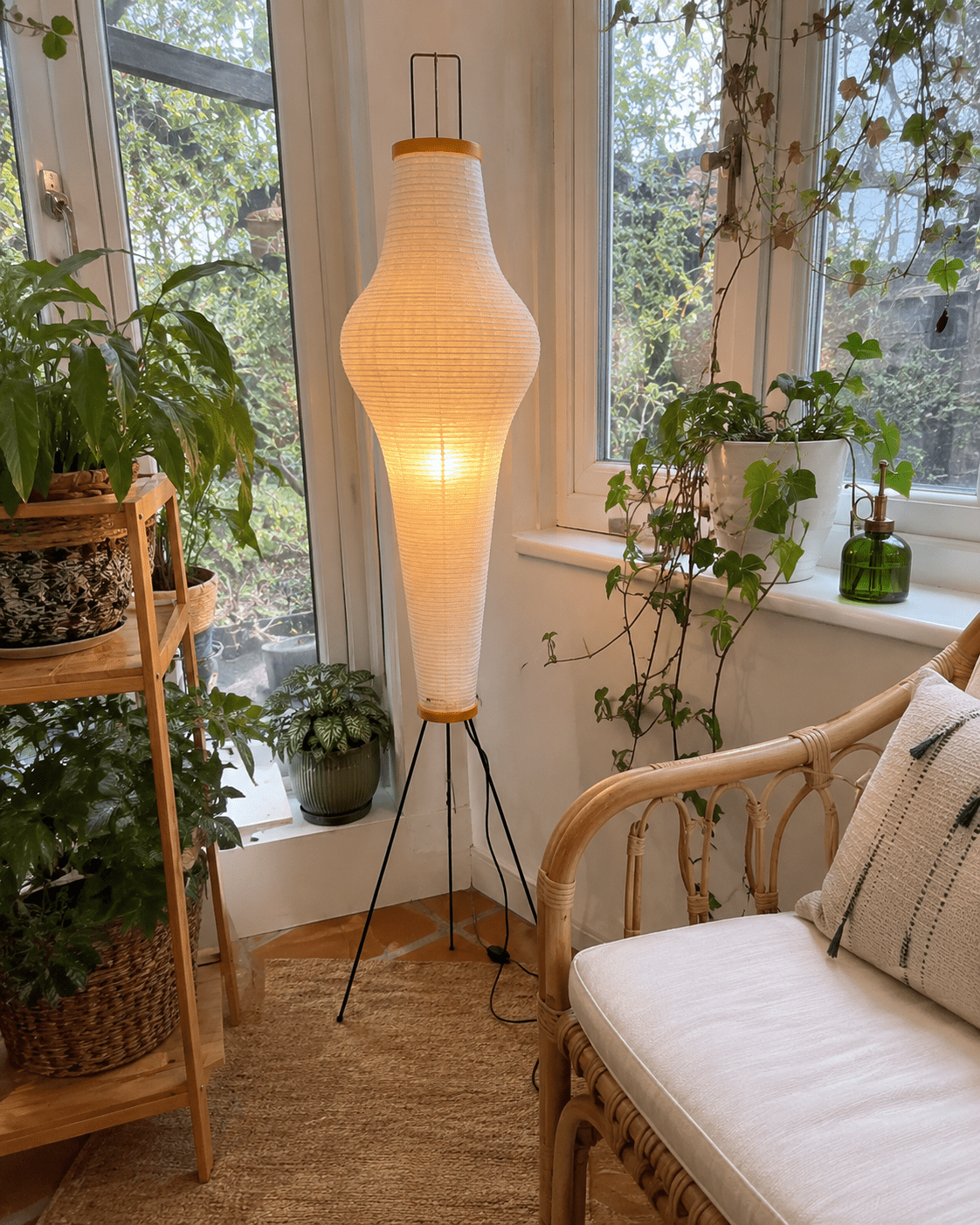 Ryo | Japanese Rice Paper Lantern Floor Lamp - Luma House