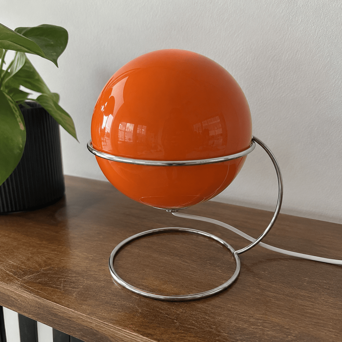 Seren | Modern Glass Coffee Table Lamp - Luma House