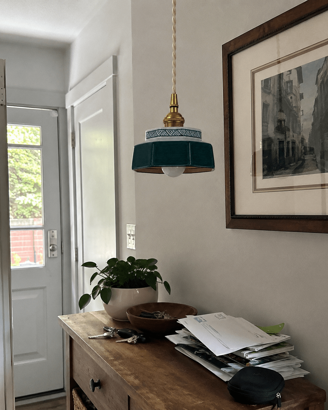 Taro | Retro Ceramic Pendant Light - Luma House